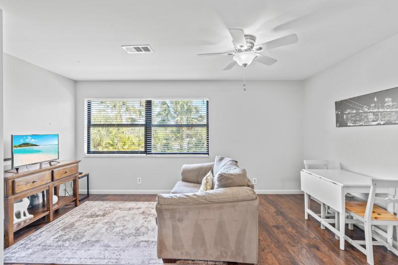  Single Family Homes Photo 75:  Wellington,  FL 33449