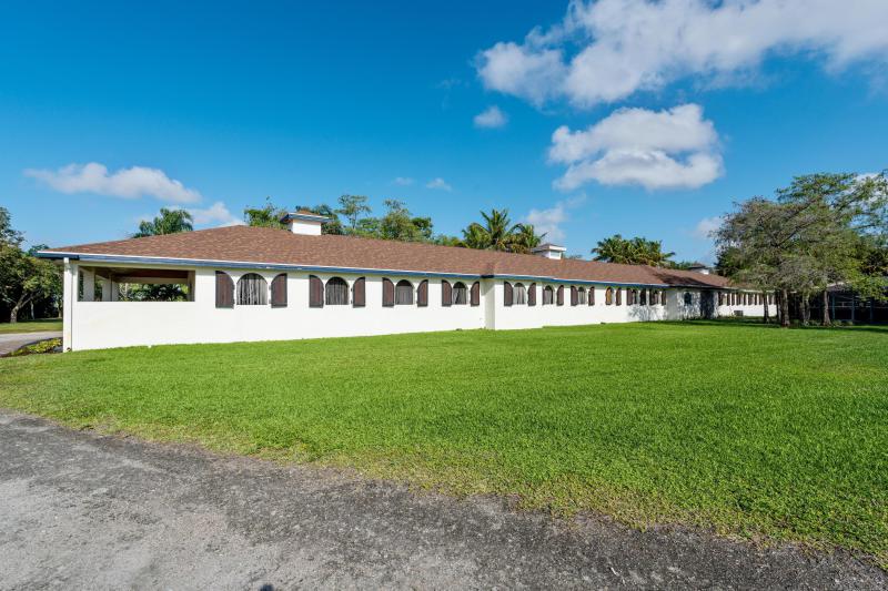  Single Family Homes Photo 8:  Wellington,  FL 33449