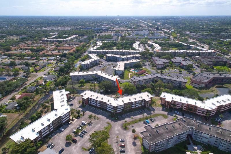  Condo & Townhome Photos