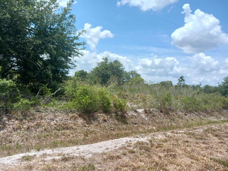  Commercial & Industrial Land Images 