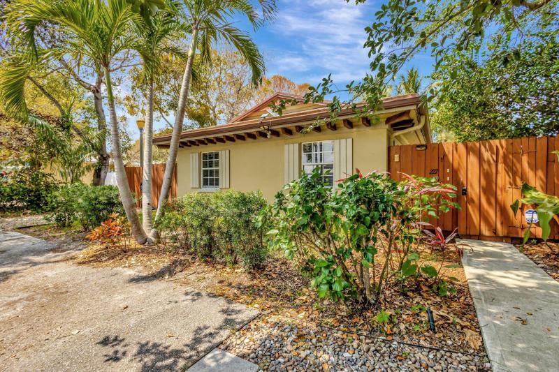 Duplex, Triplex and Fourplex Images