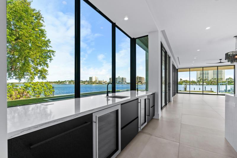  Single Family Homes Photo 10:  Jupiter,  FL 33469