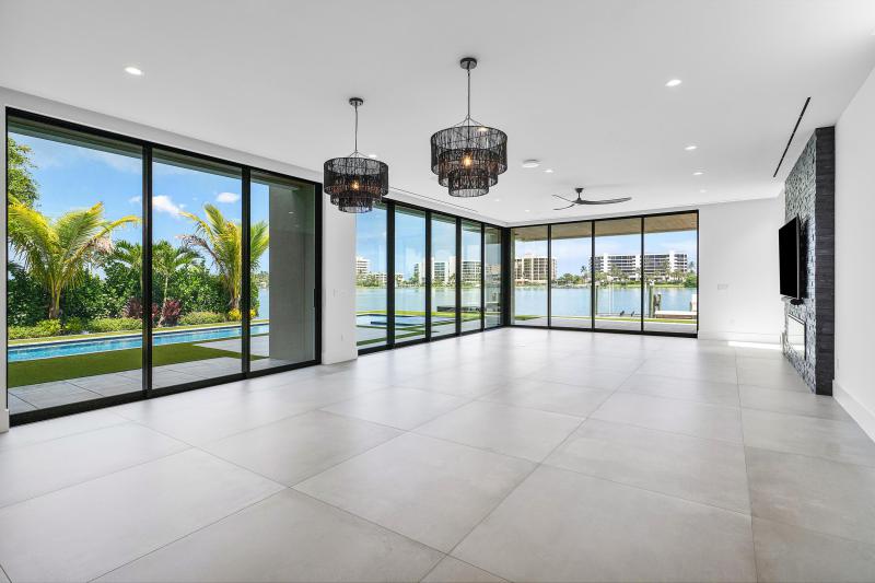  Single Family Homes Photo 17:  Jupiter,  FL 33469