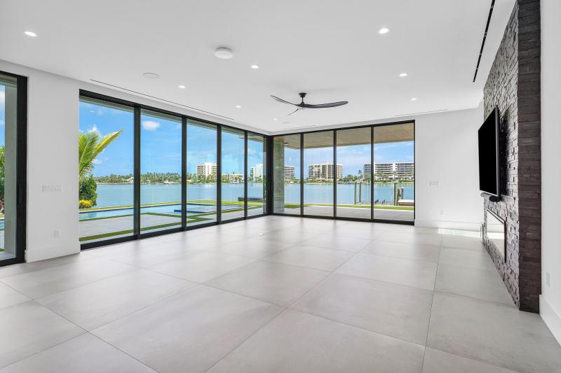  Single Family Homes Photo 20:  Jupiter,  FL 33469