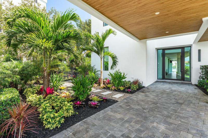  Single Family Homes Photo 3:  Jupiter,  FL 33469