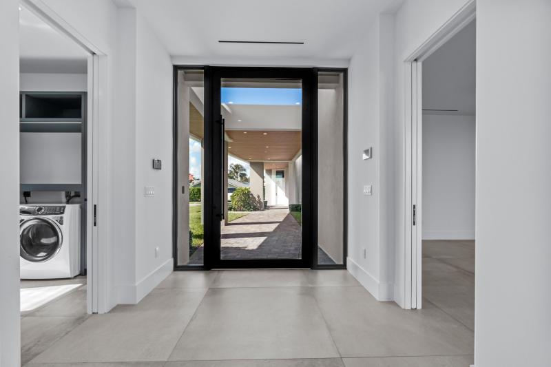  Single Family Homes Photo 6:  Jupiter,  FL 33469