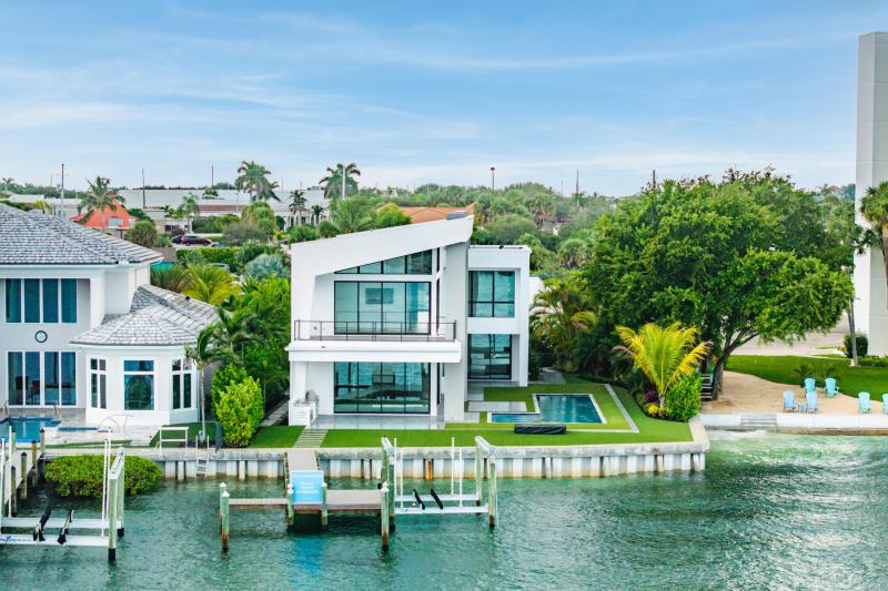  Single Family Homes Photo 76:  Jupiter,  FL 33469