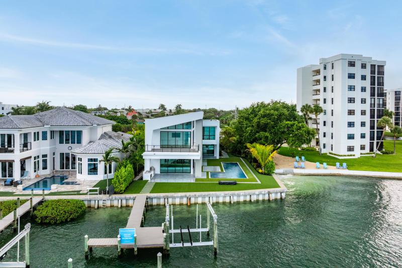  Single Family Homes Photo 77:  Jupiter,  FL 33469