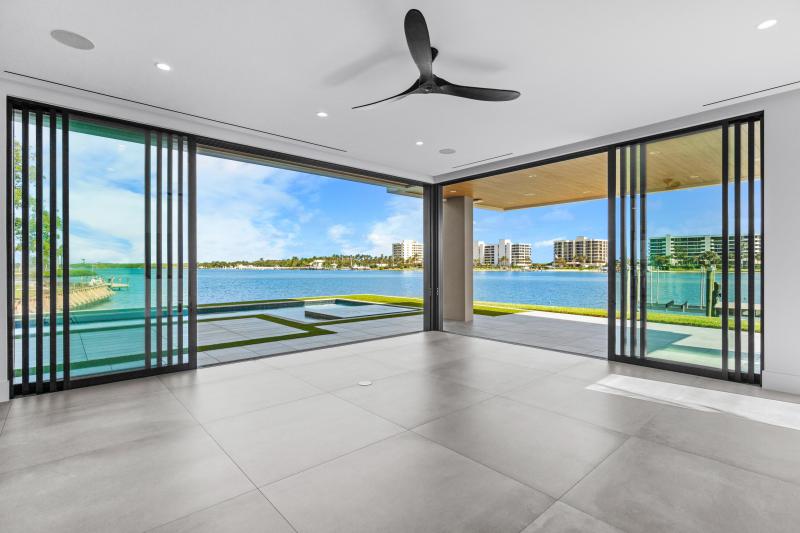  Single Family Homes Photo 8:  Jupiter,  FL 33469