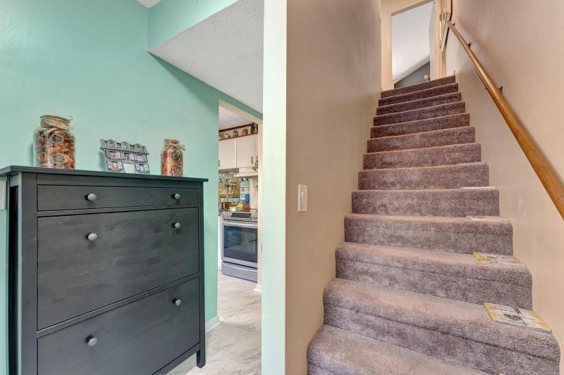  Condo & Townhome Photos