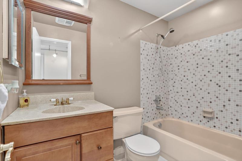  Condo & Townhome Photos
