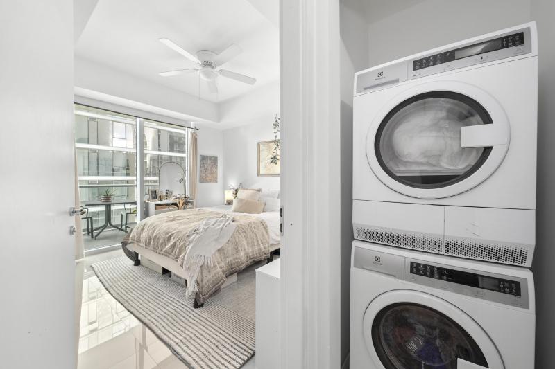  Condo & Townhome Photos