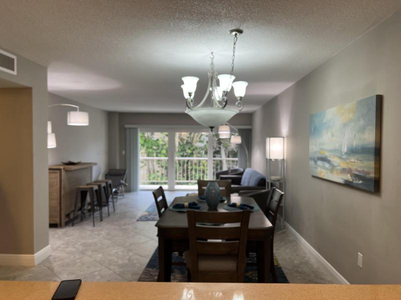  Condo & Townhome Photos