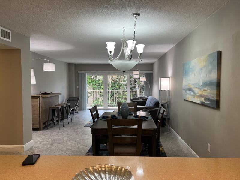  Condo & Townhome Photos