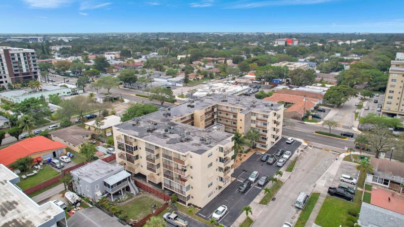  Condo & Townhome Photos