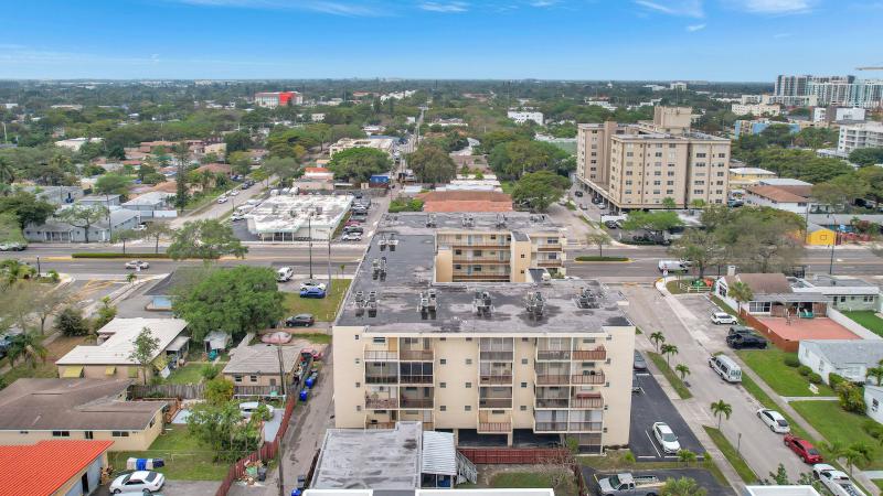  Condo & Townhome Photos