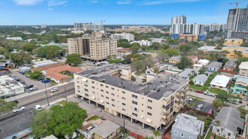  Condo & Townhome Photos