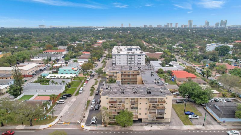  Condo & Townhome Photos