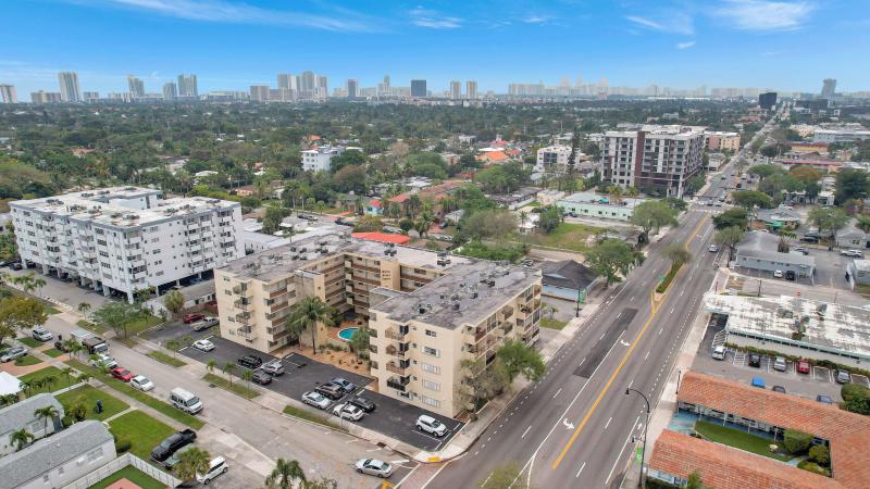  Condo & Townhome Photos