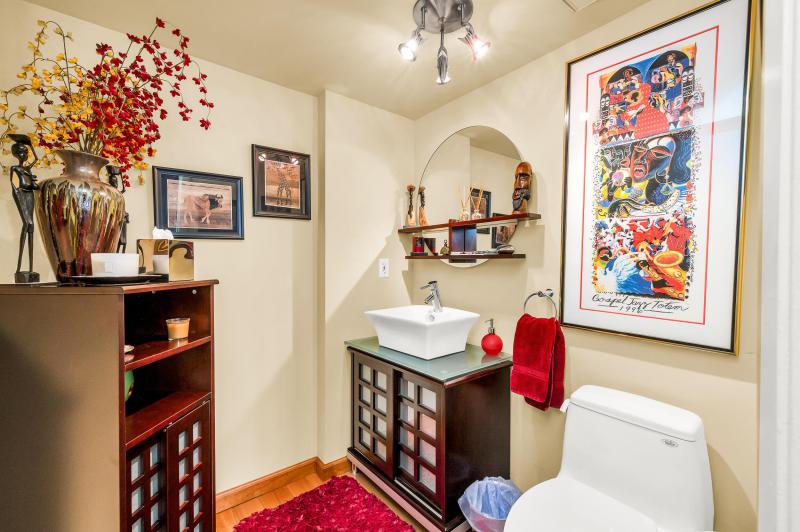  Condo & Townhome Photos