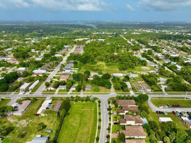 Commercial & Industrial Land Images 
