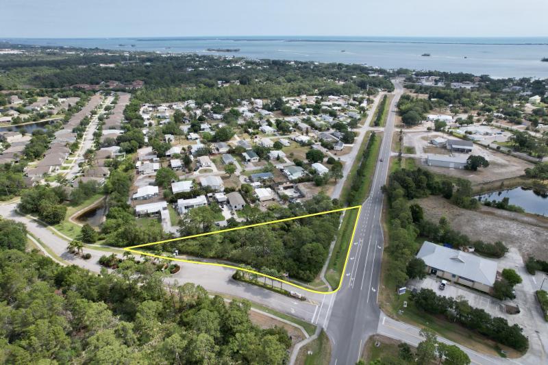  Commercial & Industrial Land Images 