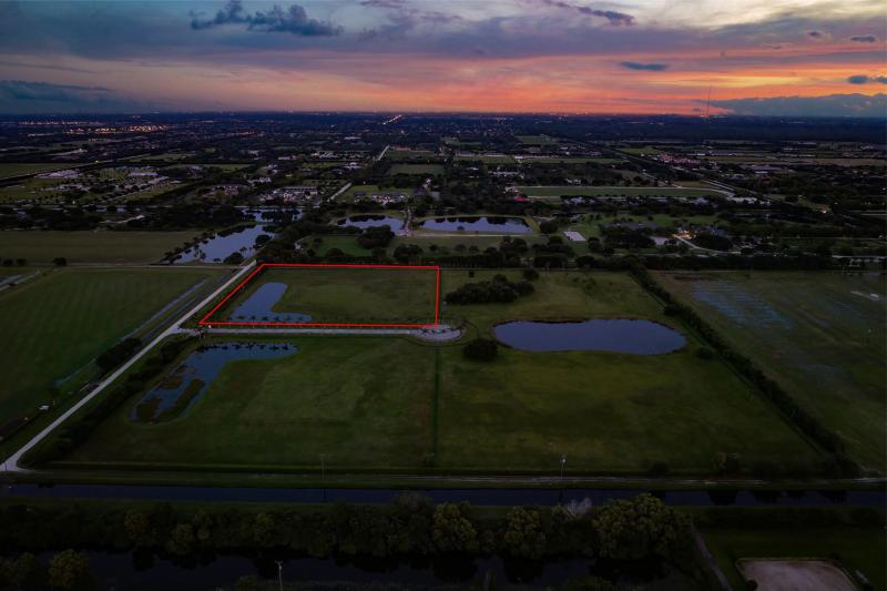  Commercial & Industrial Land Images 
