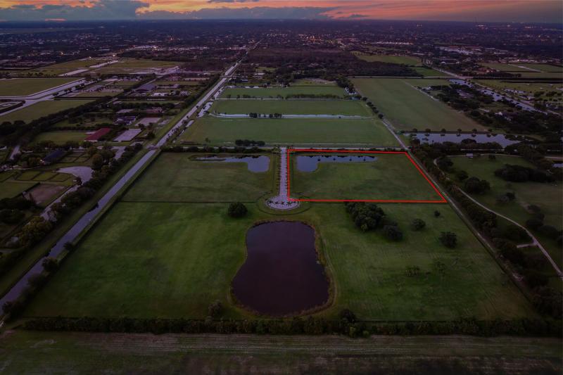  Commercial & Industrial Land Images 