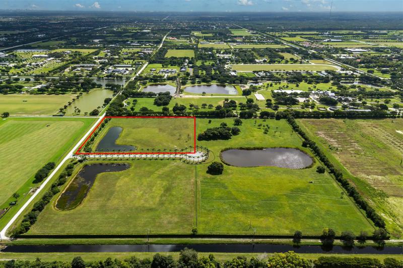  Commercial & Industrial Land Images 