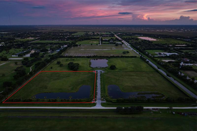  Commercial & Industrial Land Images 
