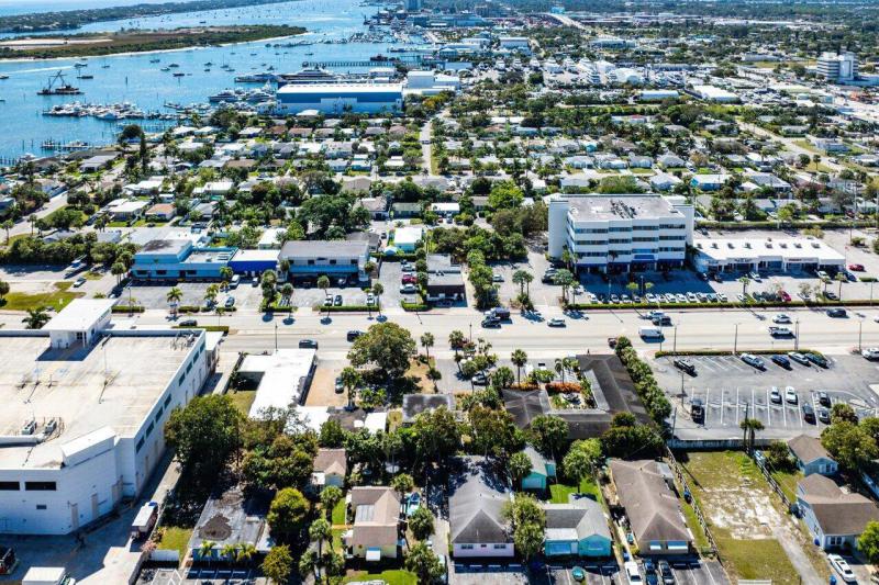 Commercial & Industrial Land Images 