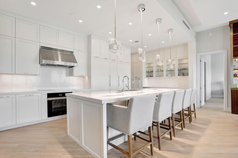  Condo & Townhome Photos