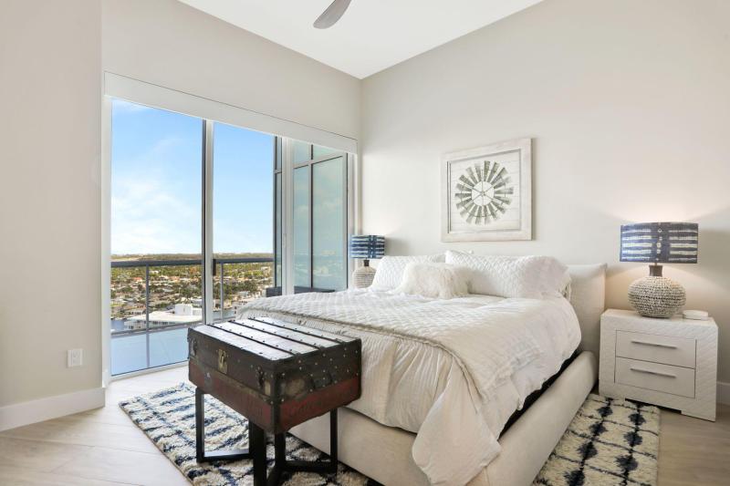  Condo & Townhome Photos
