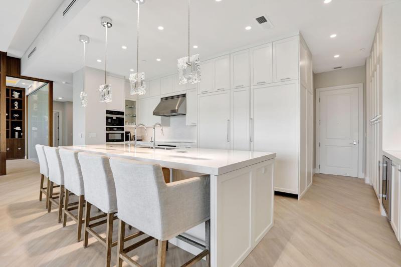  Condo & Townhome Photos