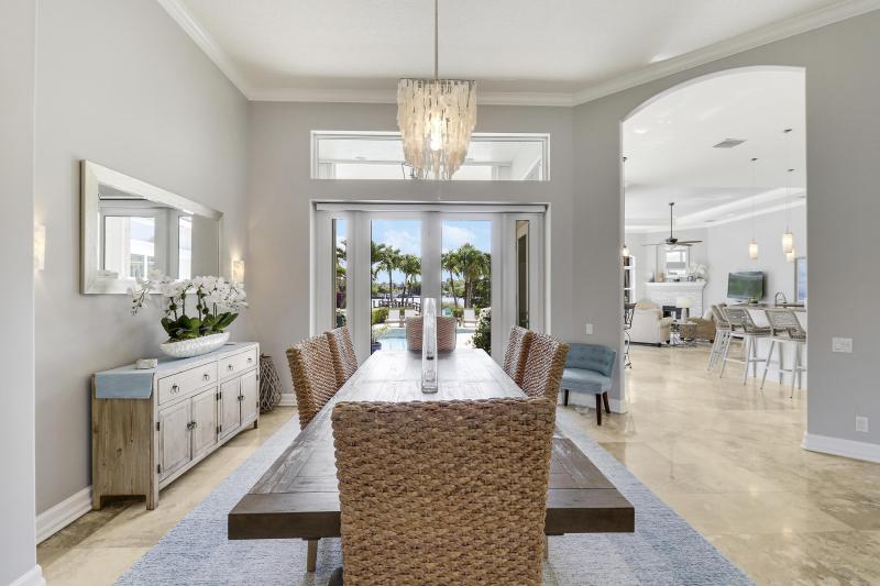 Single Family Homes Photo 10:  Jupiter,  FL 33469