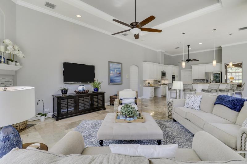  Single Family Homes Photo 17:  Jupiter,  FL 33469