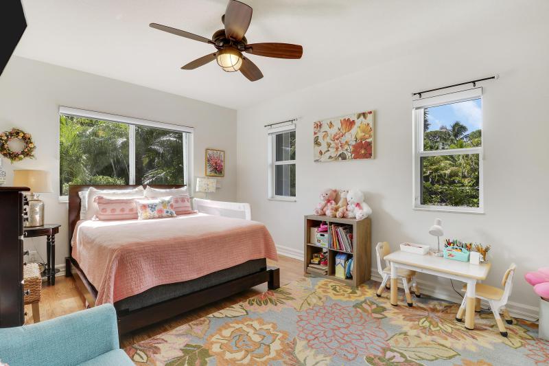  Single Family Homes Photo 25:  Jupiter,  FL 33469
