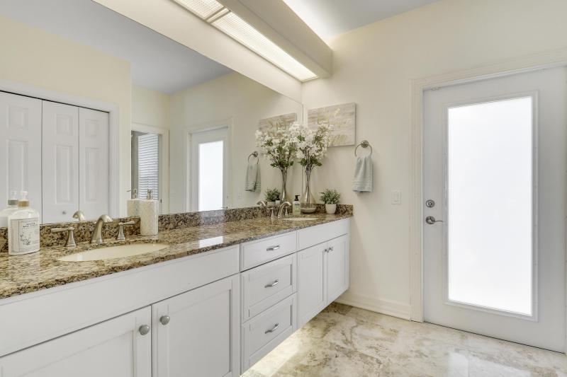  Single Family Homes Photo 27:  Jupiter,  FL 33469