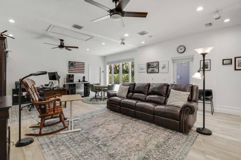  Single Family Homes Photo 29:  Jupiter,  FL 33469
