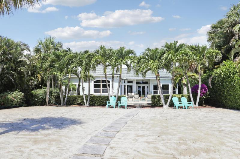  Single Family Homes Photo 5:  Jupiter,  FL 33469