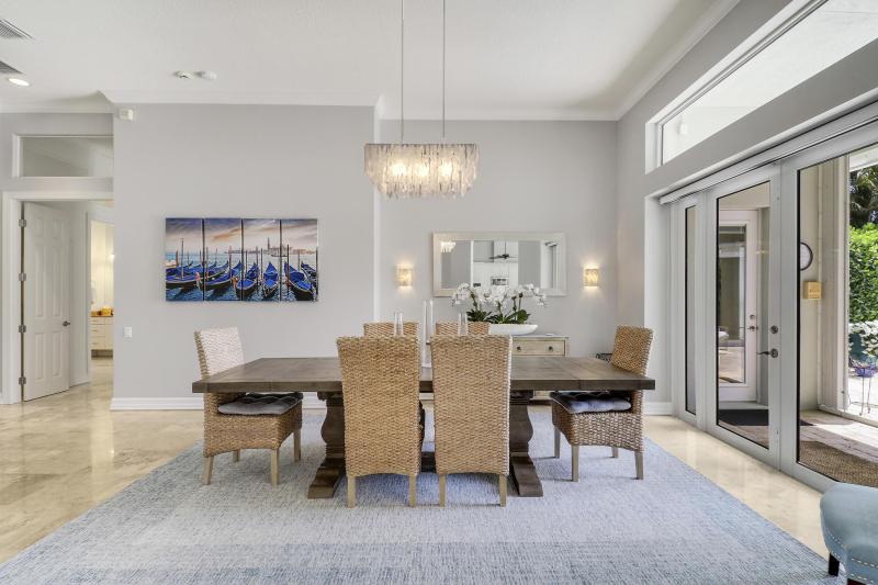  Single Family Homes Photo 9:  Jupiter,  FL 33469