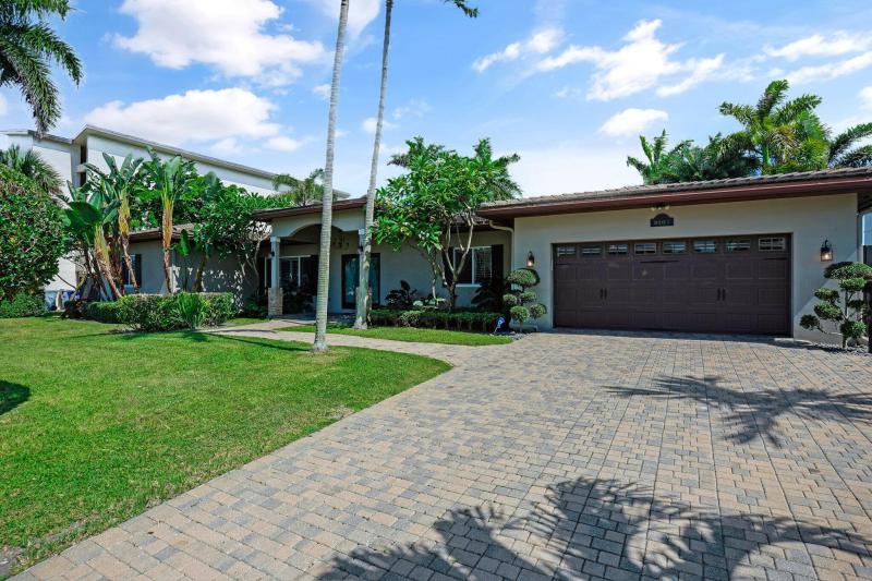  Single Family Homes Photo 3:  Pompano Beach,  FL 33062