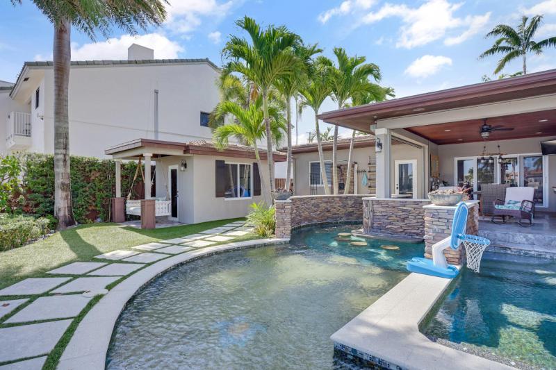  Single Family Homes Photo 31:  Pompano Beach,  FL 33062