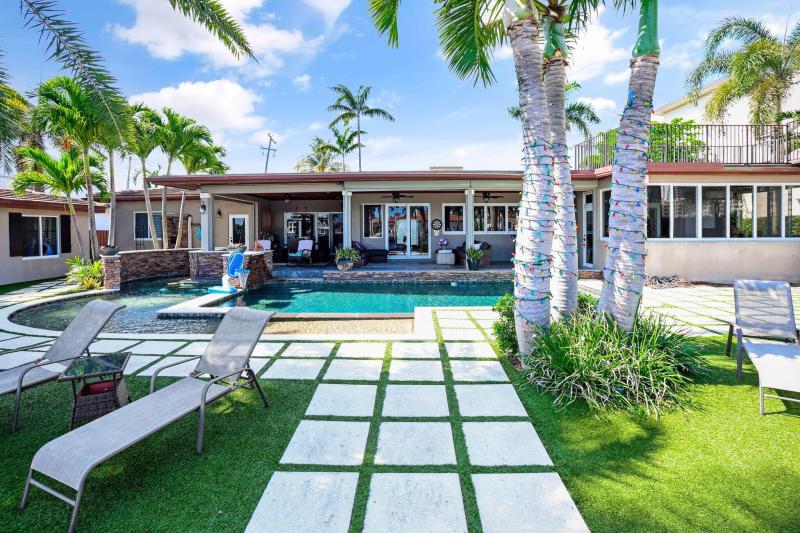  Single Family Homes Photo 33:  Pompano Beach,  FL 33062