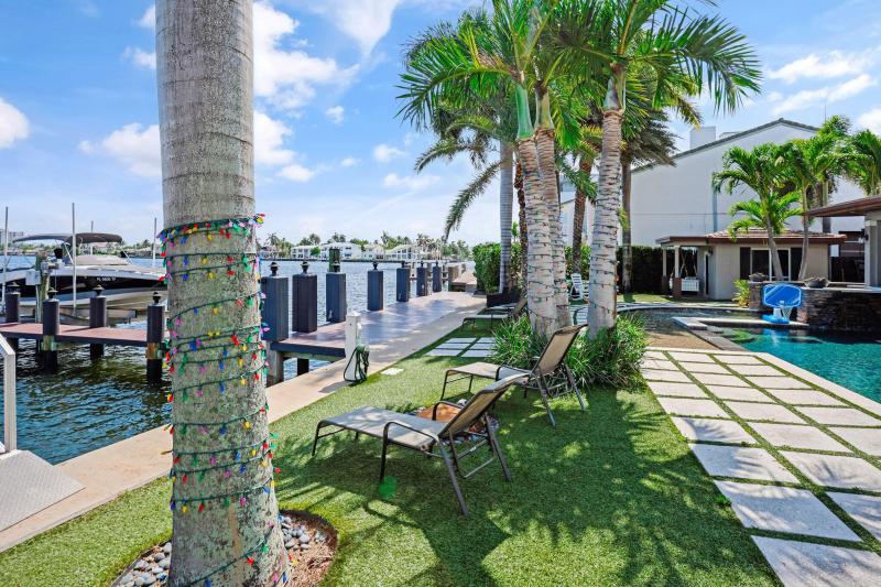  Single Family Homes Photo 39:  Pompano Beach,  FL 33062