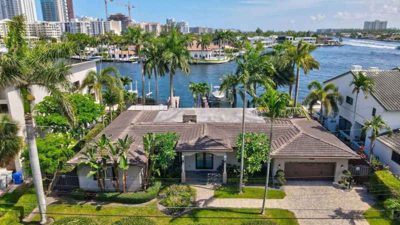  Single Family Homes Photo 4:  Pompano Beach,  FL 33062