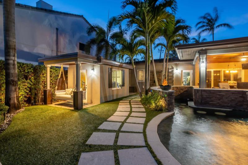  Single Family Homes Photo 47:  Pompano Beach,  FL 33062