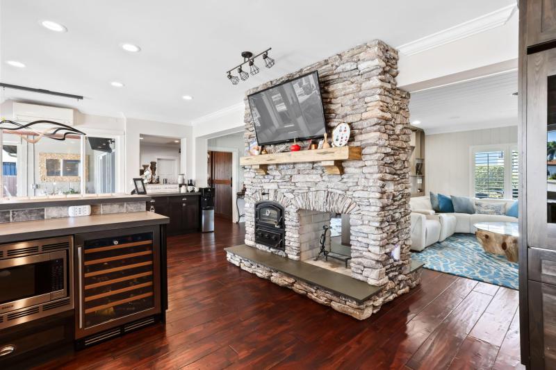  Single Family Homes Photo 8:  Pompano Beach,  FL 33062