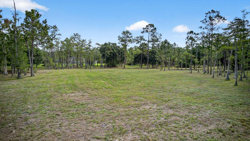  Commercial & Industrial Land Images 