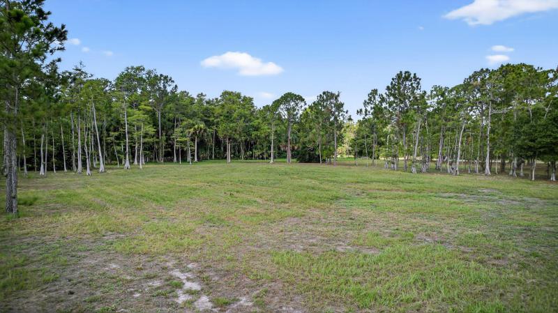  Commercial & Industrial Land Images 